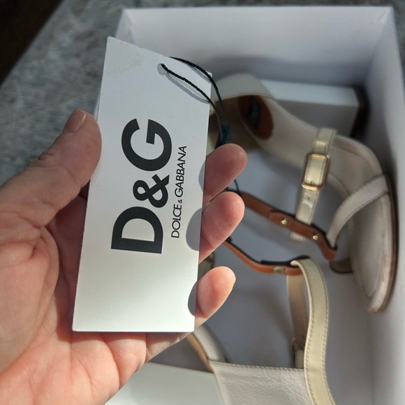 Dolce & Gabbana sandals size 37 - Picture 5 of 16